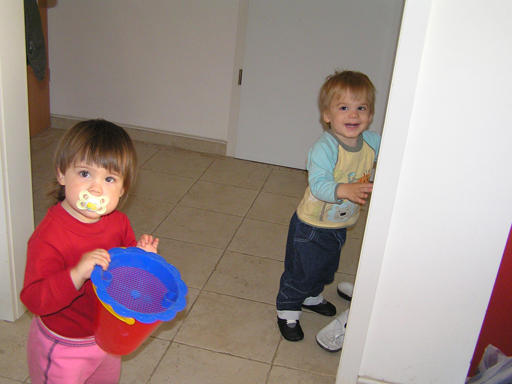 levi+lilo_2010_06_24_5.jpg