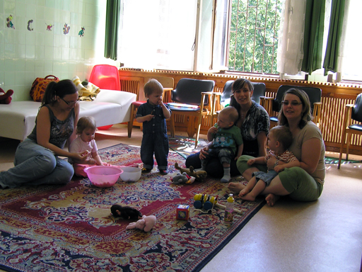 zsuzsi+lili+levi+kriszti+levi+moni+beno_2010_06_28.jpg