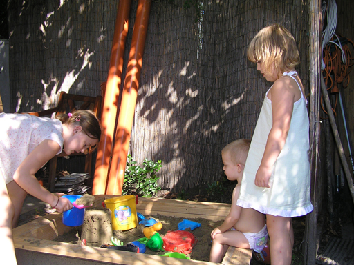 levi+dorka+rozi_2010_08_12.jpg levi+dorka+rozi_2010_08_12.jpg