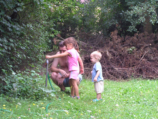 levi+lena+apa_2010_08_15.jpg levi+lena+apa_2010_08_15.jpg