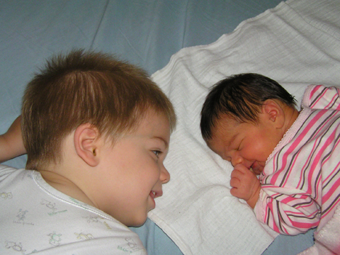 levi+iza_2011_06_17.jpg levi+iza_2011_06_17.jpg