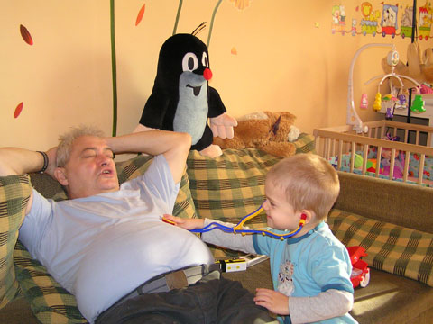 levi+nagypapa_2011_11_06.jpg levi+nagypapa_2011_11_06.jpg