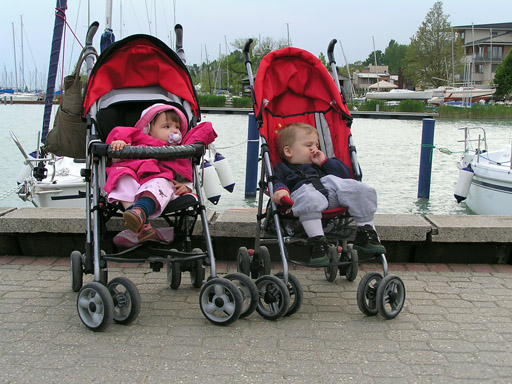 levi+lilo_2010_05_02.jpg
