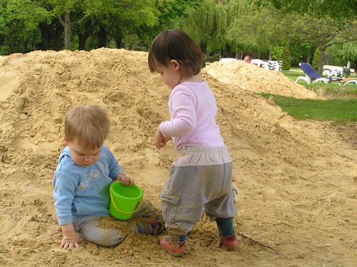 levi+lilo_2010_05_04_2.jpg